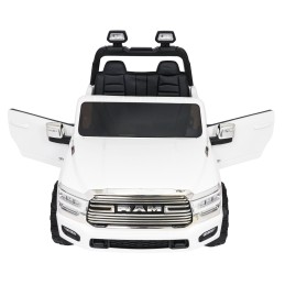 Pojazd RAM 3500 Biały
