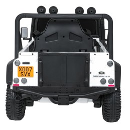 Pojazd Land Rover Defender 110 SVX Concept Biały