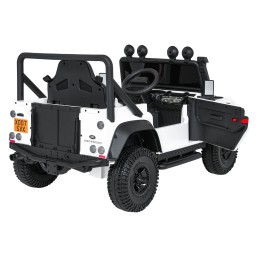 Pojazd Land Rover Defender 110 SVX Concept Biały