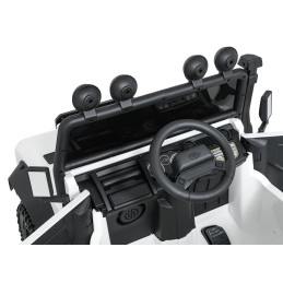 Pojazd Land Rover Defender 110 SVX Concept Biały