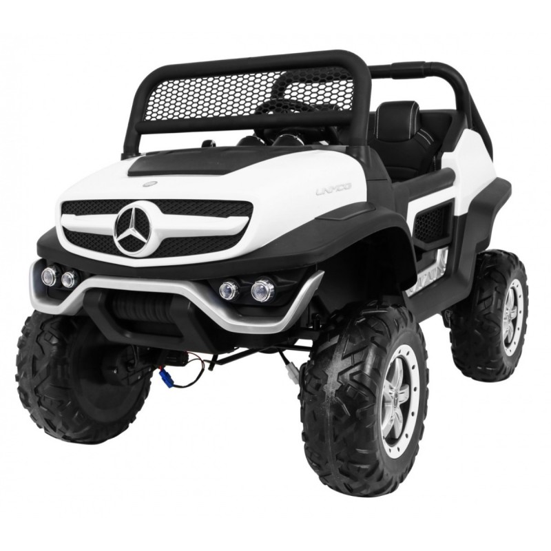 Pojazd Mercedes BENZ UNIMOG Biały