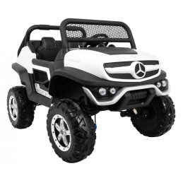 Pojazd Mercedes BENZ UNIMOG Biały