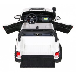 Pojazd Toyota Hilux Biała