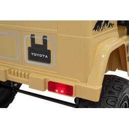Toyota FJ Cruiser dla dzieci Beżowy + Pilot + Napęd 4x4 + Audio LED + EVA + Wolny Start