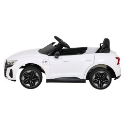 Audi RS E-Tron GT na akumulator Biały + Pilot + Napęd 4x4 + Radio MP3 + LED + EVA