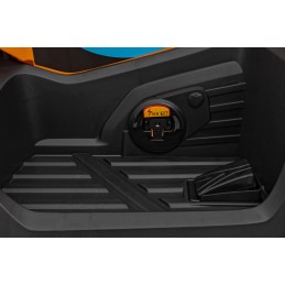 Quad McLaren Racing MCL 35 dla dzieci Pomarańczowy + Pilot + Wolny Start + EVA + Audio LED