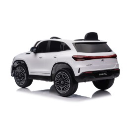 Pojazd Mercedes Benz EQA...