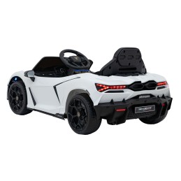 Pojazd Lamborghini Revuelto Białe