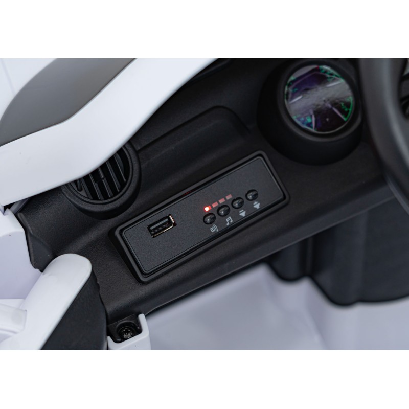 Pojazd RUF CTR3 Biały